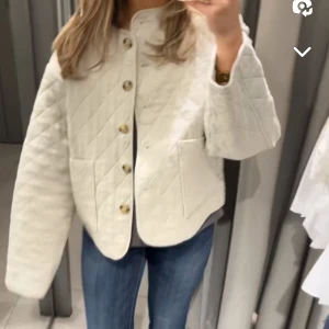 Oanvänd zara jacka - Super fin ny jacka från zara