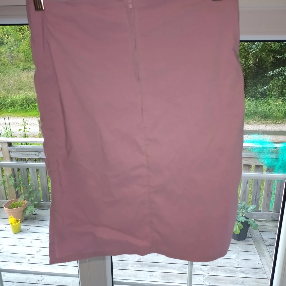 Kjol i storlek 38/40