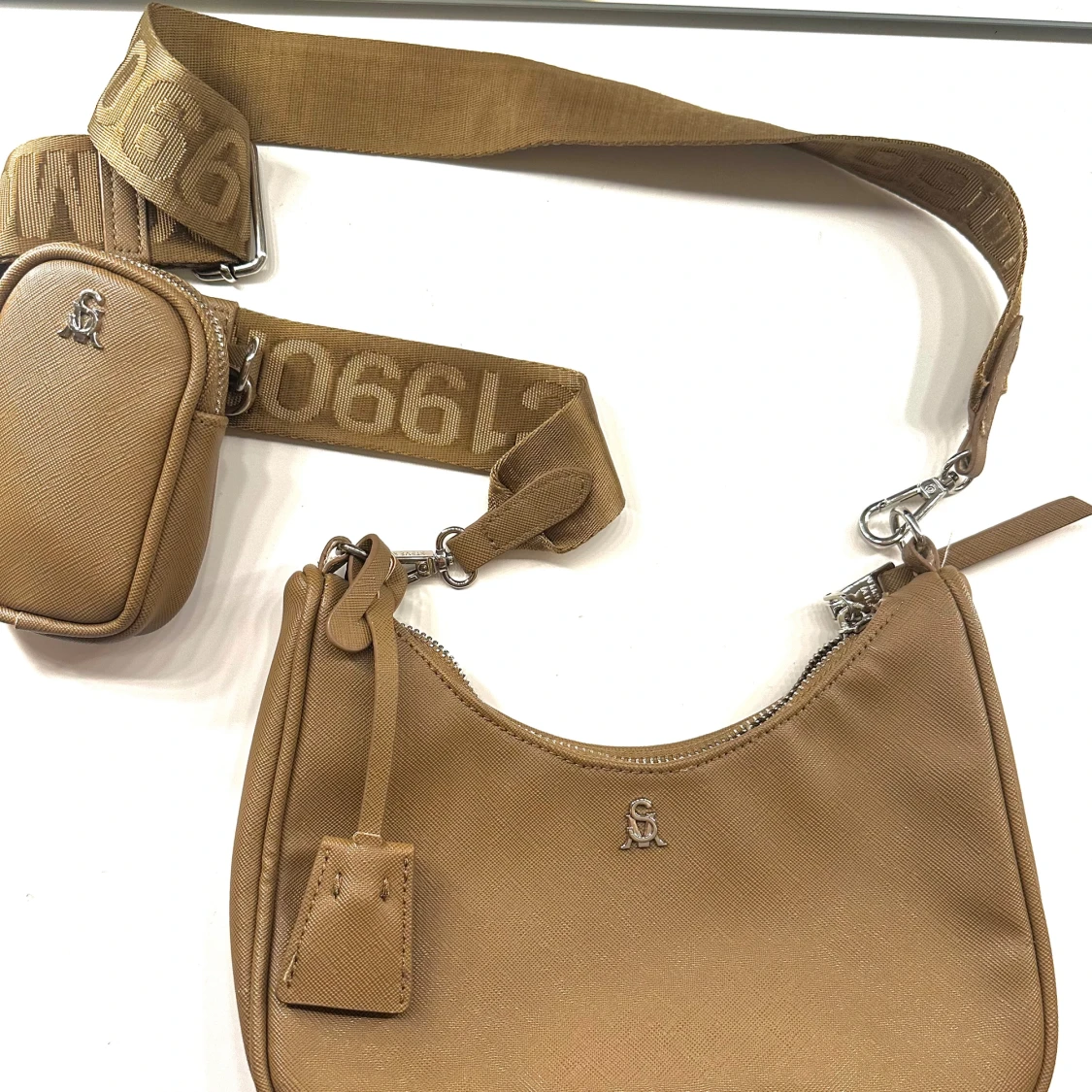 Steve madden axelremsväska  - 90