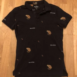 Hollister Pike - Hollister Polo / Pike i storlek XS Stretch, kan passa S. Använd, bra skick!