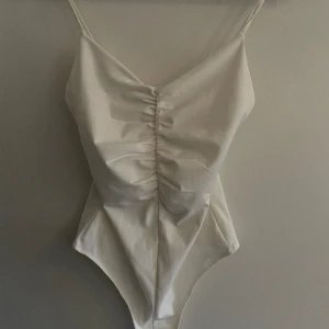 Body - Oanvänd body