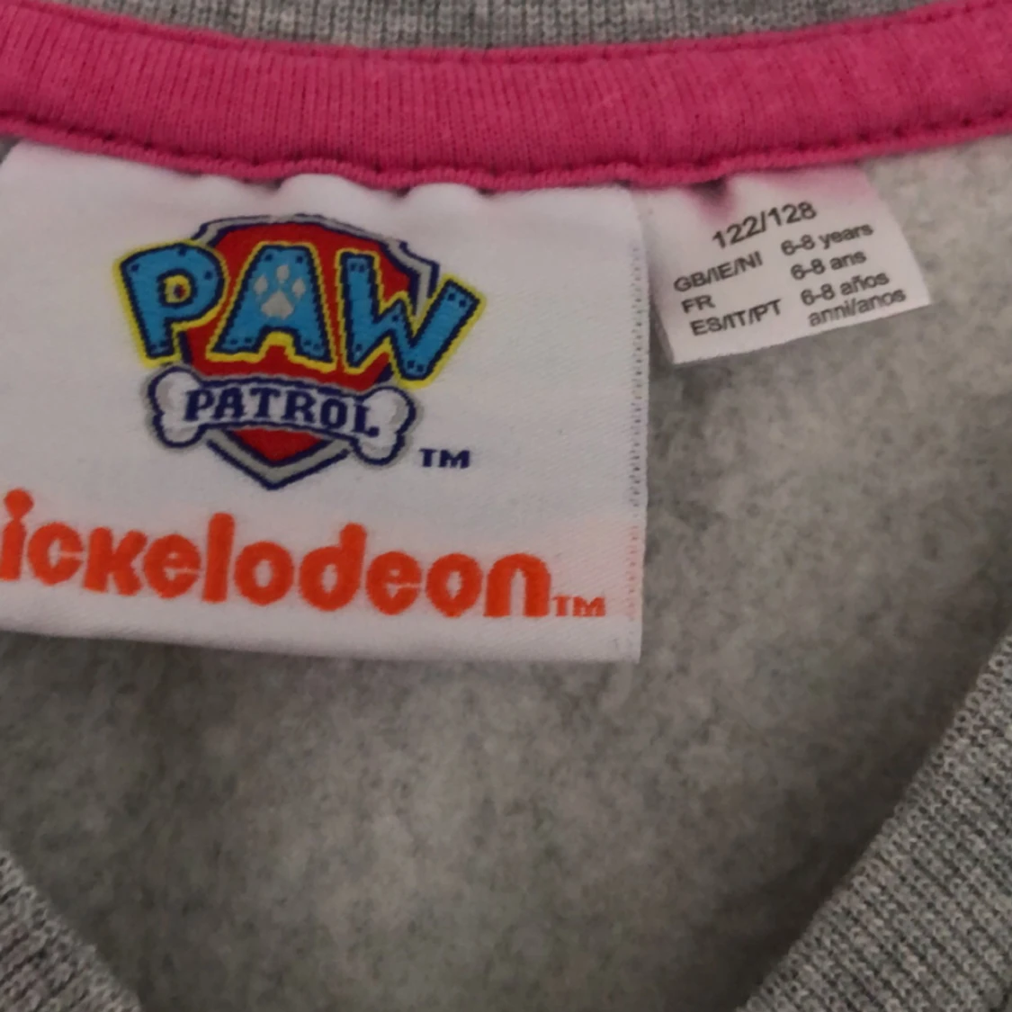 Säljer denna klänning, ej använd - 90