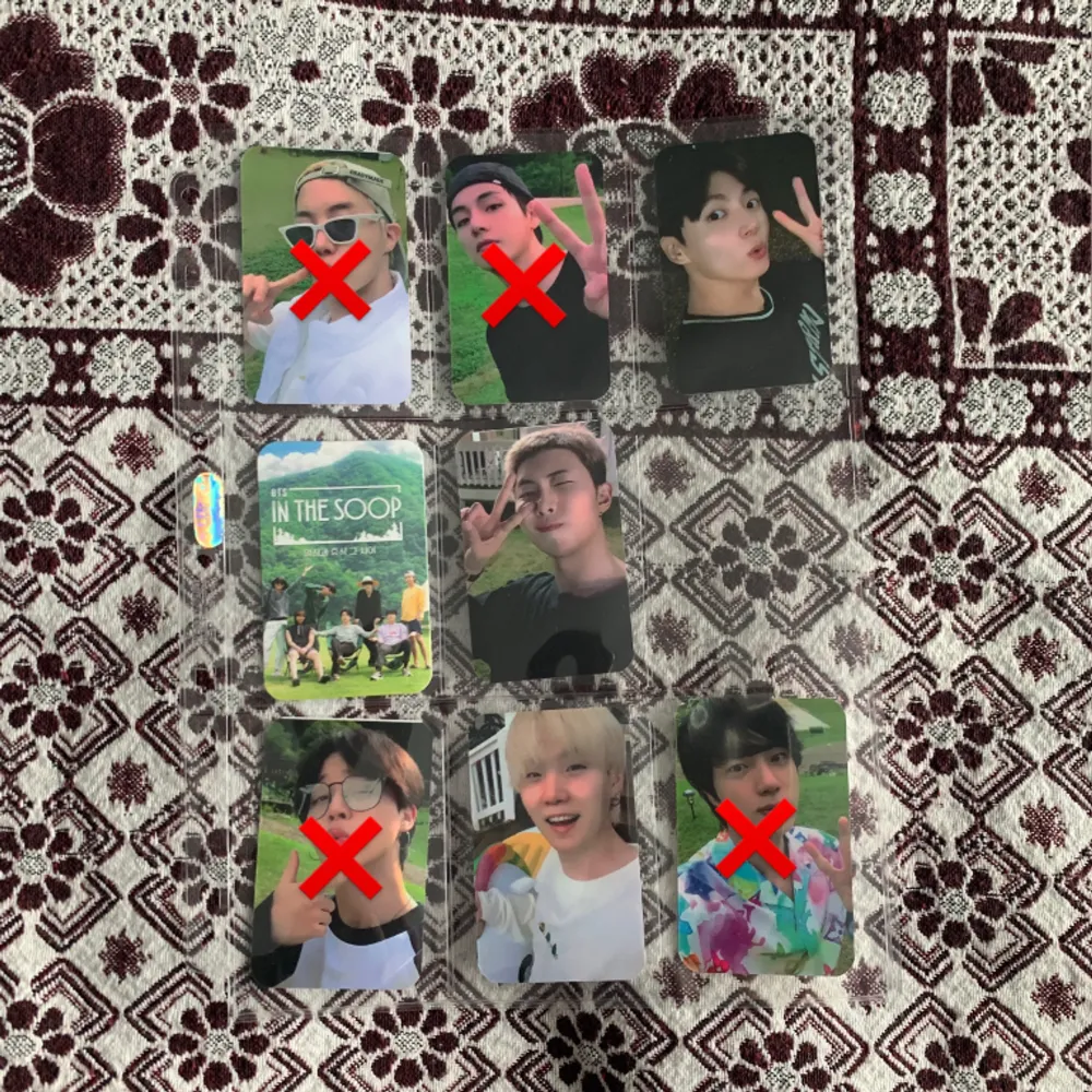 BTS IN THE SCOOP 2 PHOTOCARDS🤍 KORT SÄLJS SEPARAT🤍Rabatt vid köp av fler kort🤍 Inte officiella. KONTAKTA vid intresse, om du vill veta om ett specifikt kort finns kvar eller om du vill få mer bilder! Allt kan diskuteras🤍. Övrigt.