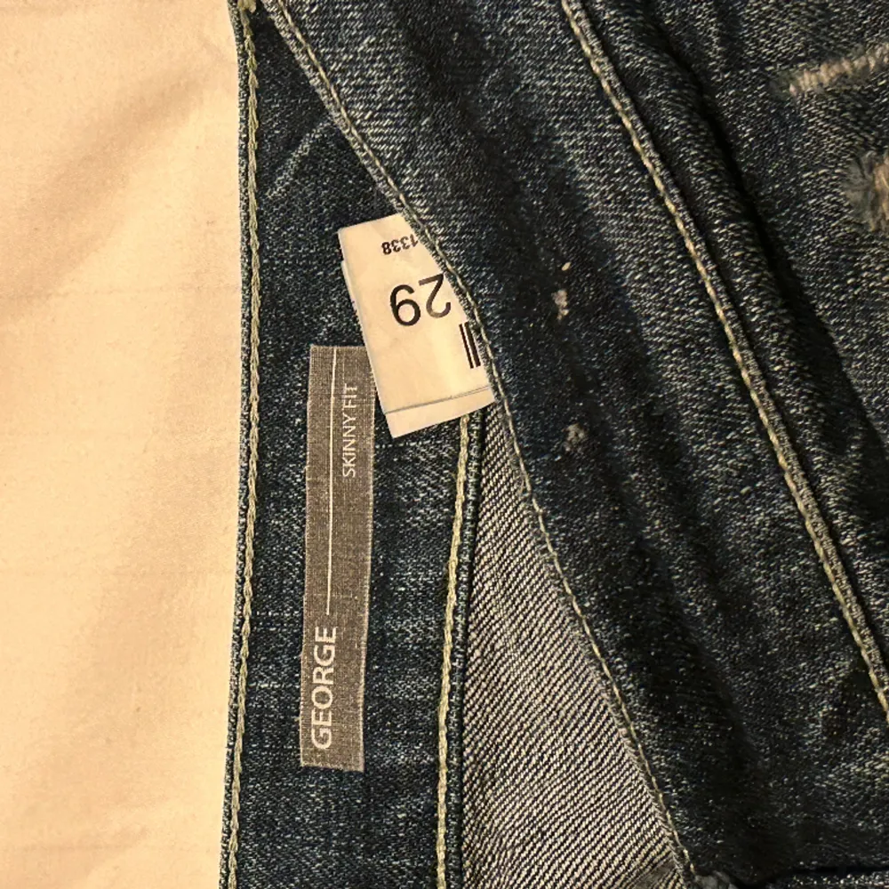 Säljer mina riktigt feta dondup jeans som är köpta på United Fashion i gbg.   Hör gärna av er vid frågor!. Jeans & Byxor.