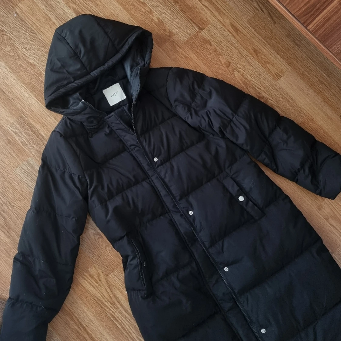 Lång dun-pufferjacka - 90