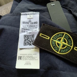 Stone island overshirt - Ej använd, prutbar vid snabb affär. Tar första bästa! //pb