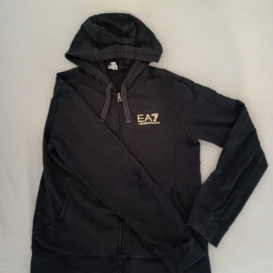 Armani kofta med storleken S för bara 300kr