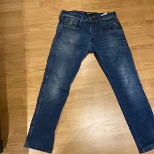 Replay Anbass W34 L 34 - Bra skick, men något små i storleken.