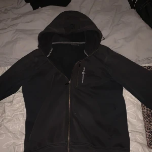 Sail Racing Hoodie - Nästintill helt ny sail racing ziphoodie i storlek L.   Nypris: cirka 1500kr 