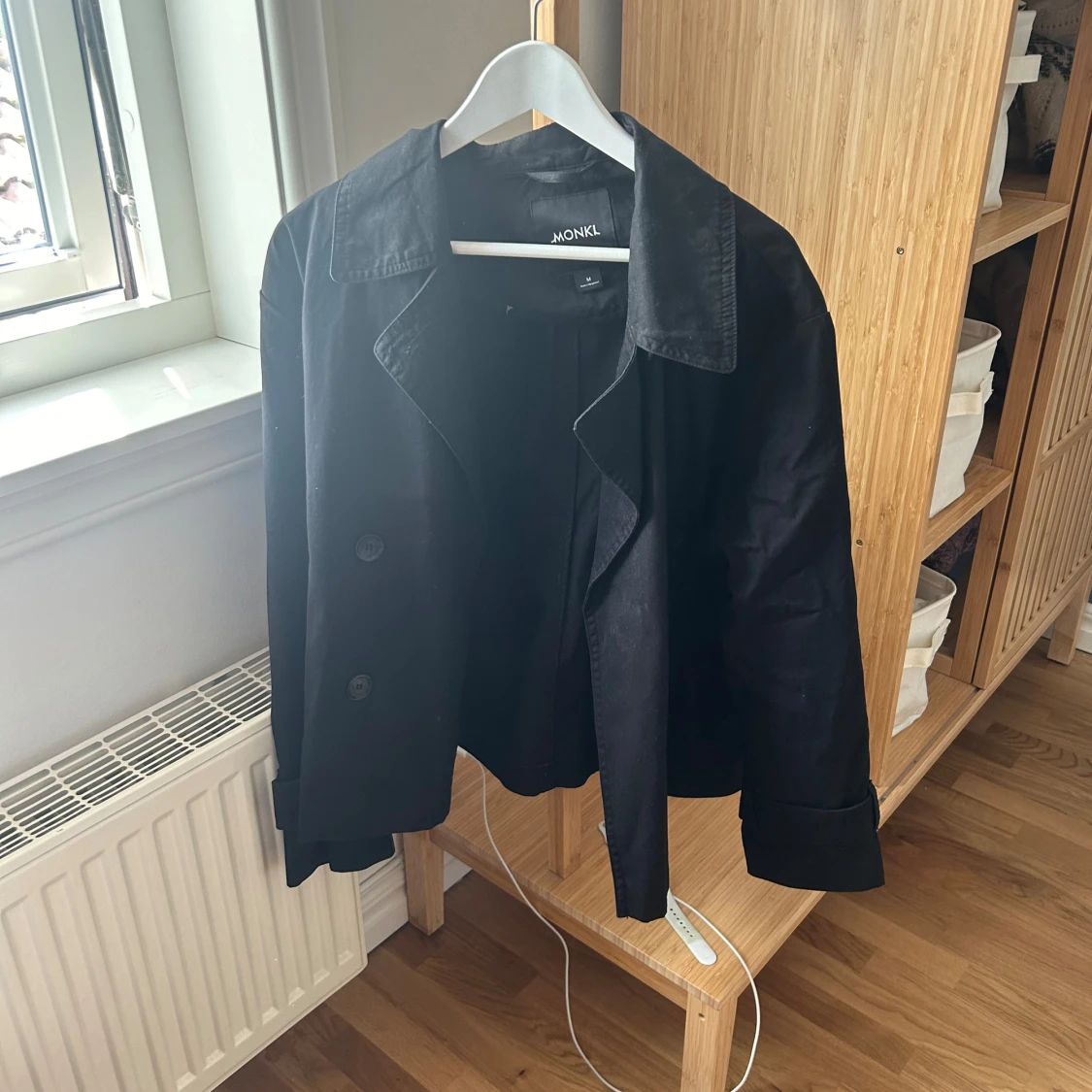 Kort trenchcoat  - 90