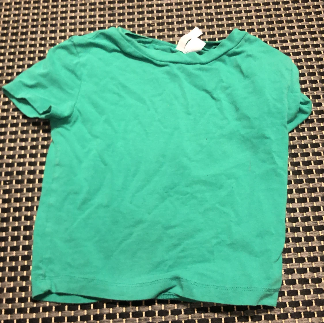 Grön t-shirt från H&M Divided