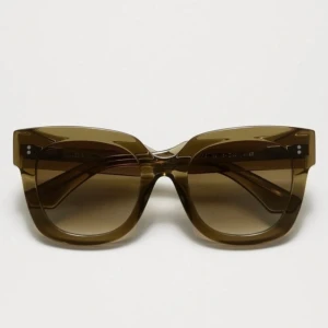 CHIMI 08 green - Säljer dessa fina Chimi solglasögon i modellen 08. Är i mycket fint skick och fodral medföljer!