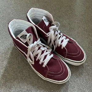 Vans skor - jätte söta skor jag köpte på plick💕 lånade bilder från tjejen jag köpte ifrån💕💕💕