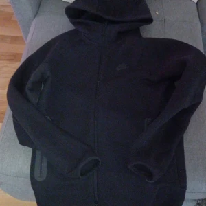 Nike tech fleece - Helt ny och oanvänd den passade inte mig 