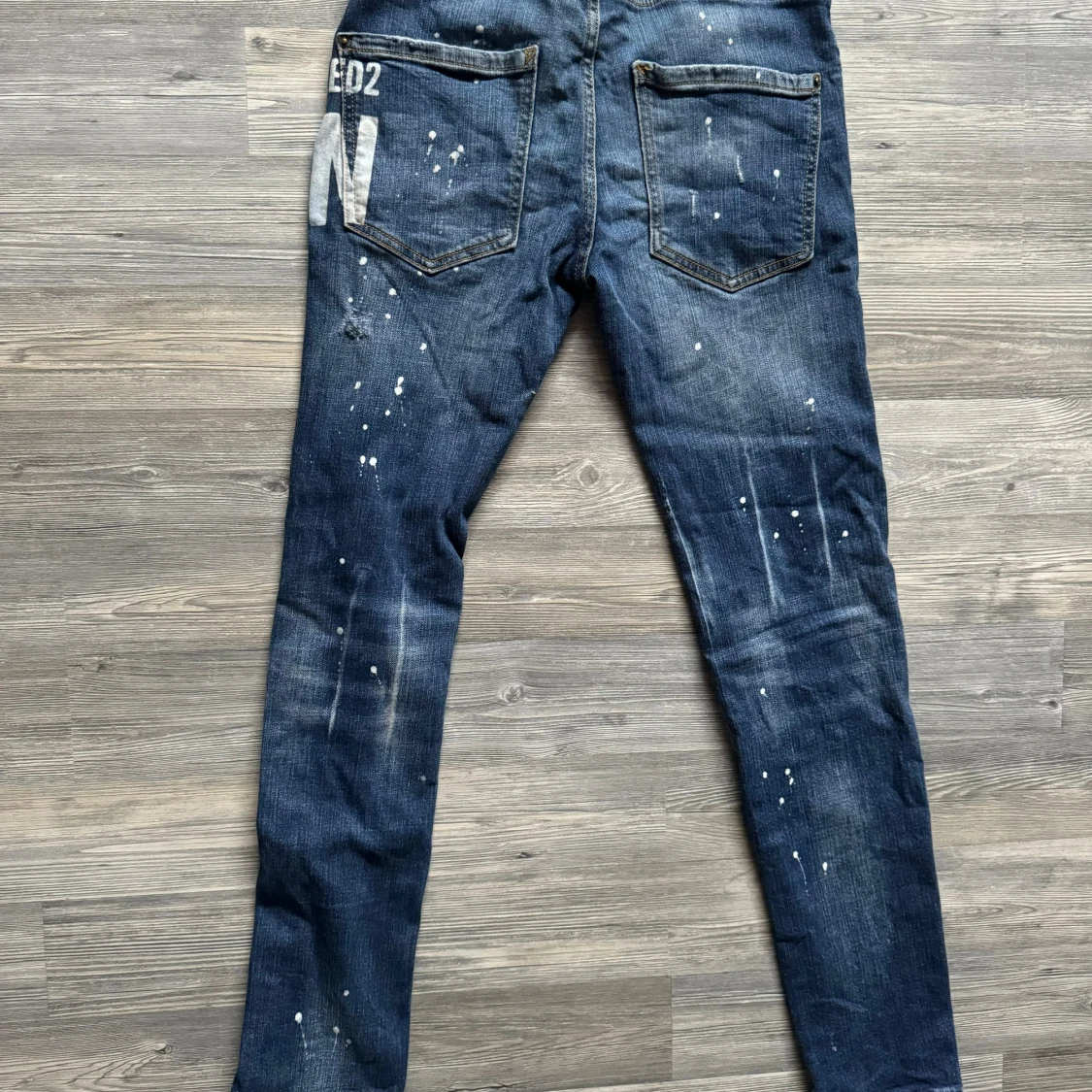 Dsquared 2 jeans köpta i butik i Halmstad  - 90