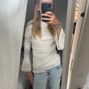 Spetsblus - Jättefin i nyskick 💕💕