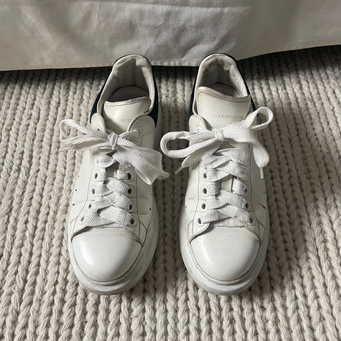 Alexander Mcqueen  - 90