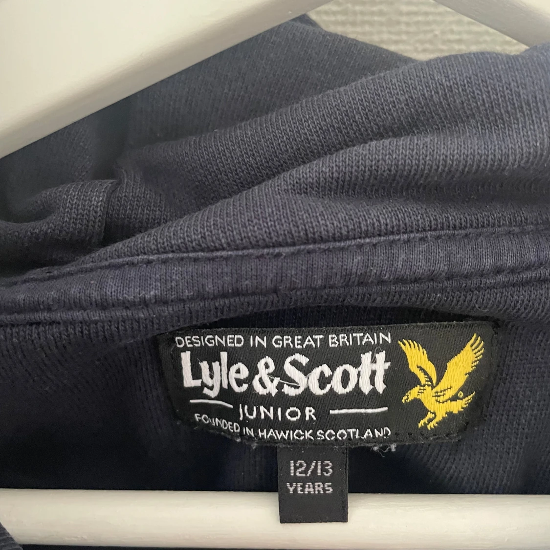Hoodie från Lyle & Scott, strl 12/13  - 90