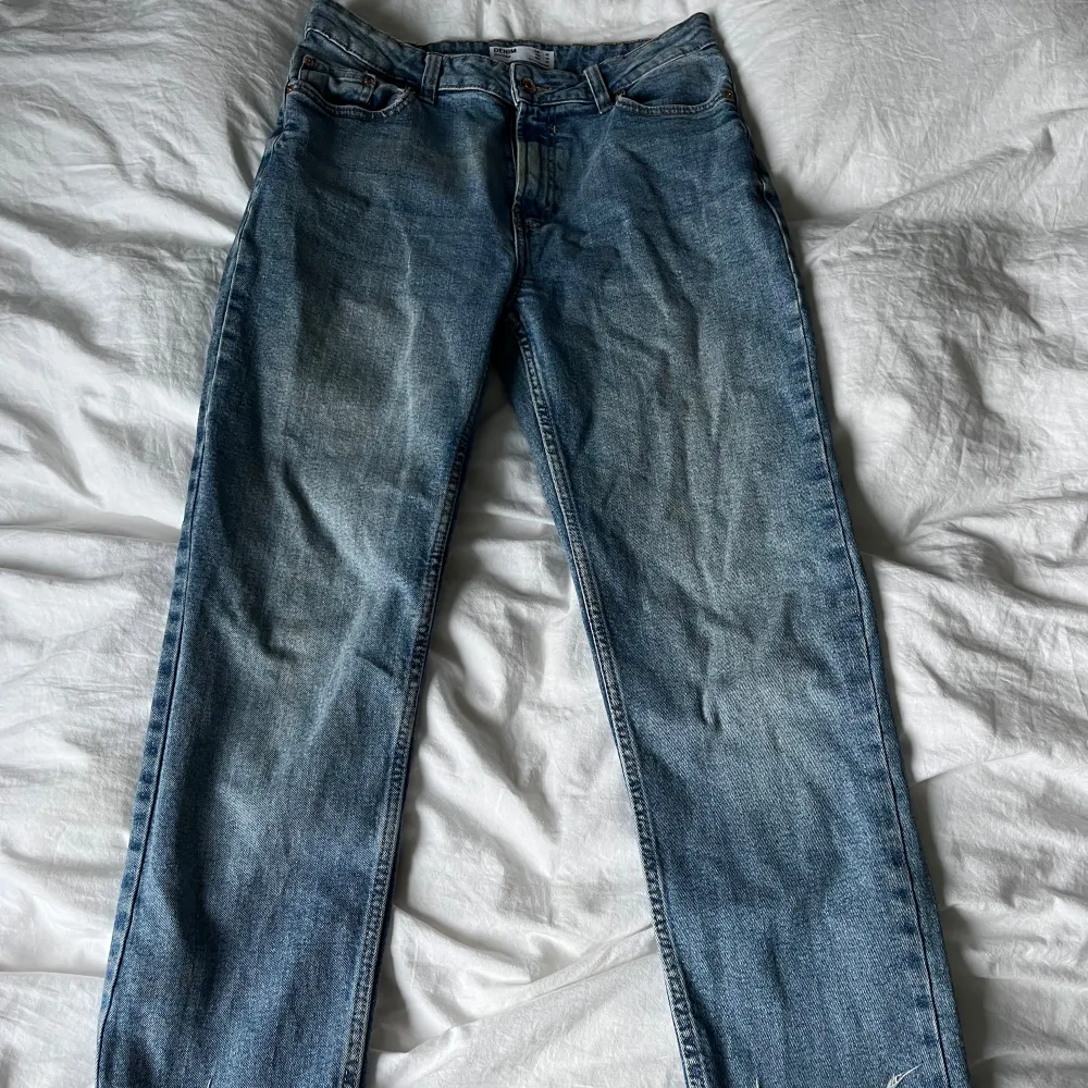 Jeans från pull&bear  Storlek 40 Bra skick . Jeans & Byxor.