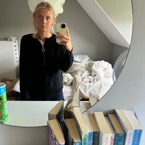 Stickad tröja - Hej säljer min super snygga stickade tröja från Nakd❤️