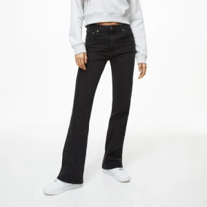 Bootcut jeans - använt dessa ungefär tre gånger, i fint skick, köpte dom för 299kr 