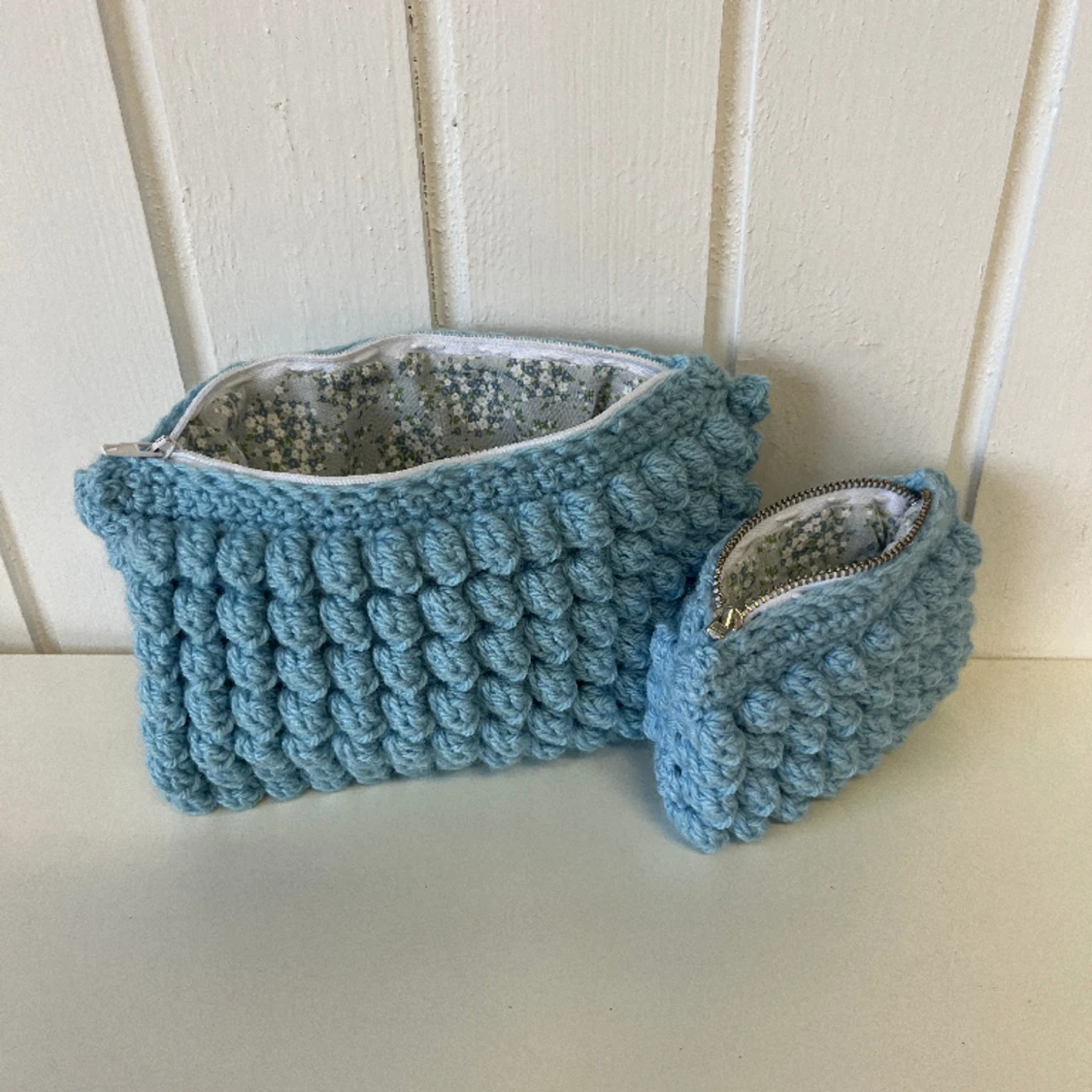 Necessär mellan - Blå