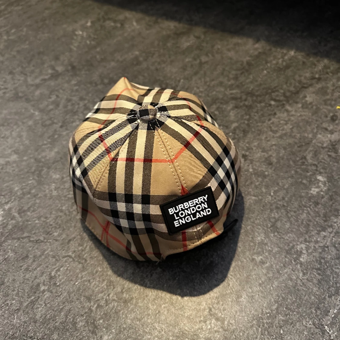 Äkta burberry keps - 90