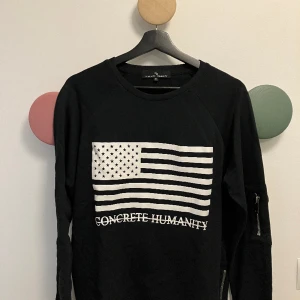 Svart sweatshirt - Svart sweatshirt 