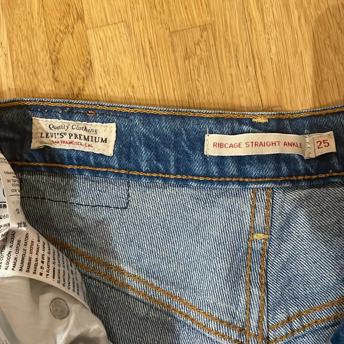Levi’s jeans  - 91