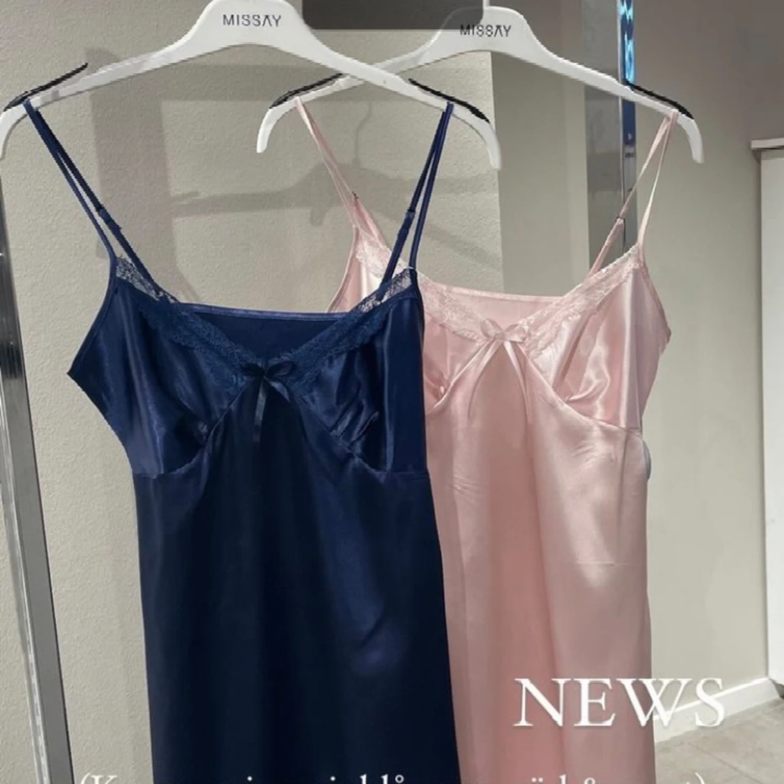 Nattlinne/satinklänning