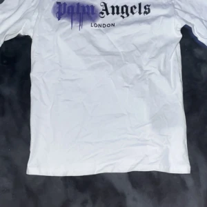 Palm Angels t-shirt - Vit Palm Angels t-shirt 