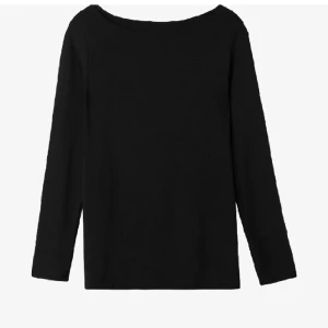 Intimissimi tröja - Säljer denna Intemissimi tröja i svart då den inte kommer till användning💖Den är i bra skick och har bara används fåtal gånger