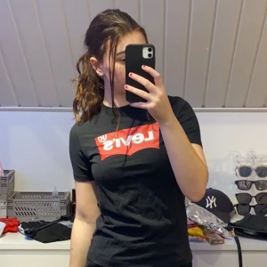 Levis t-shirt  - Levis t-shirt 