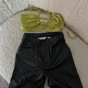 Set linne och byxor - Xs säljer som set