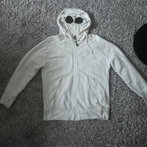 C.p company tröja  - Säljer min c.p company tröja  Bra skick  Pris kan diskuteras 