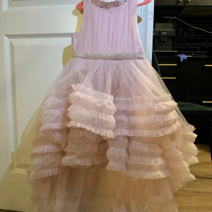 Barnkänning - Barnklänning, 6år, ljusrosa