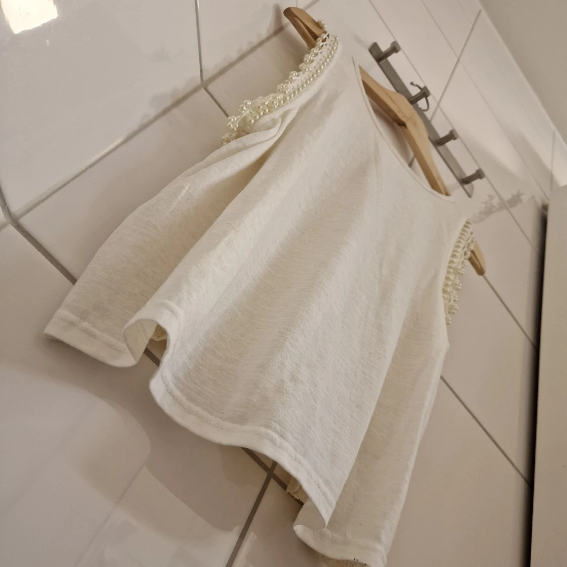 Romantisk topp (Nyskick) Strl M - 92