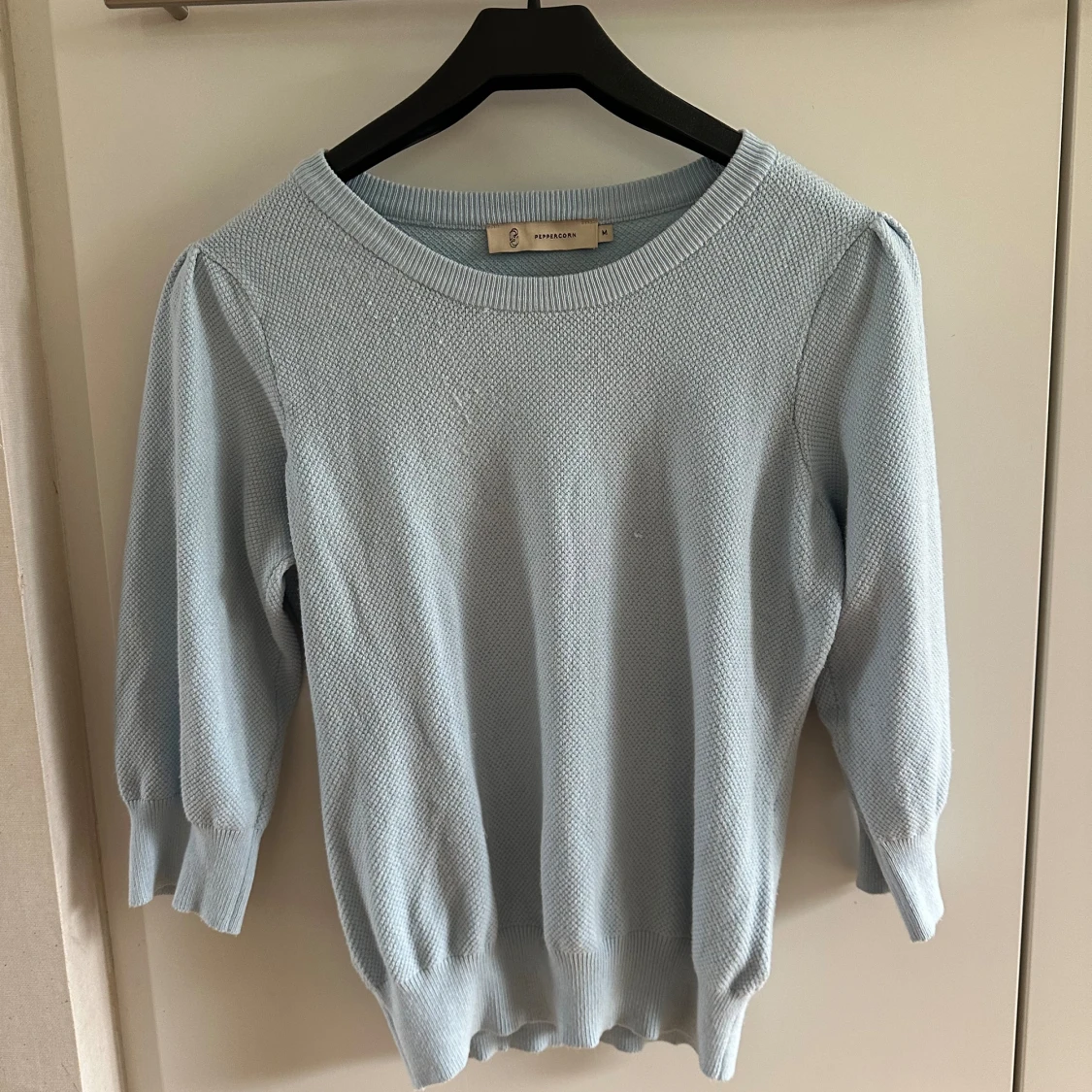 Stickad t shirt från peppercorn