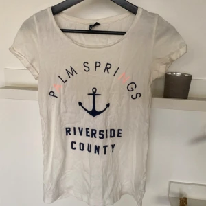 Tunnare t-shirt - Storlek xs 