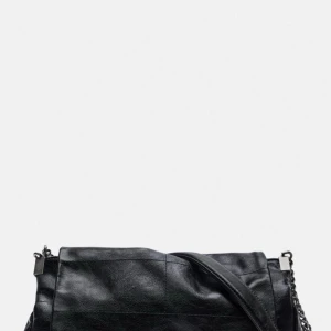 Väska zara  - Väska från zara nyskick nästan aldrig använd 