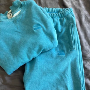 Supreme North face tracksuit - Fint skick Knappt använt.