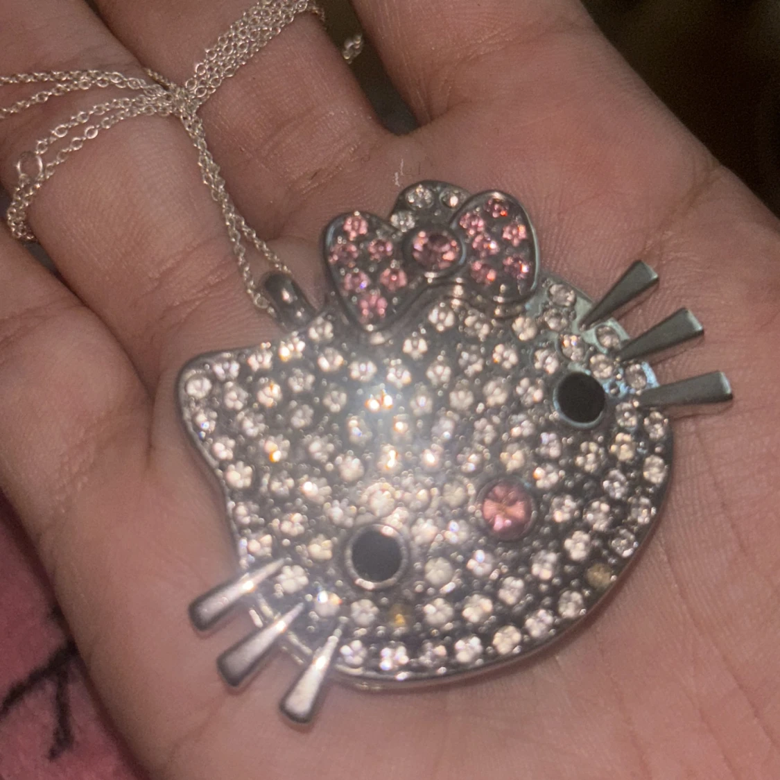 Hello Kitty halsband i silver med strass - 1