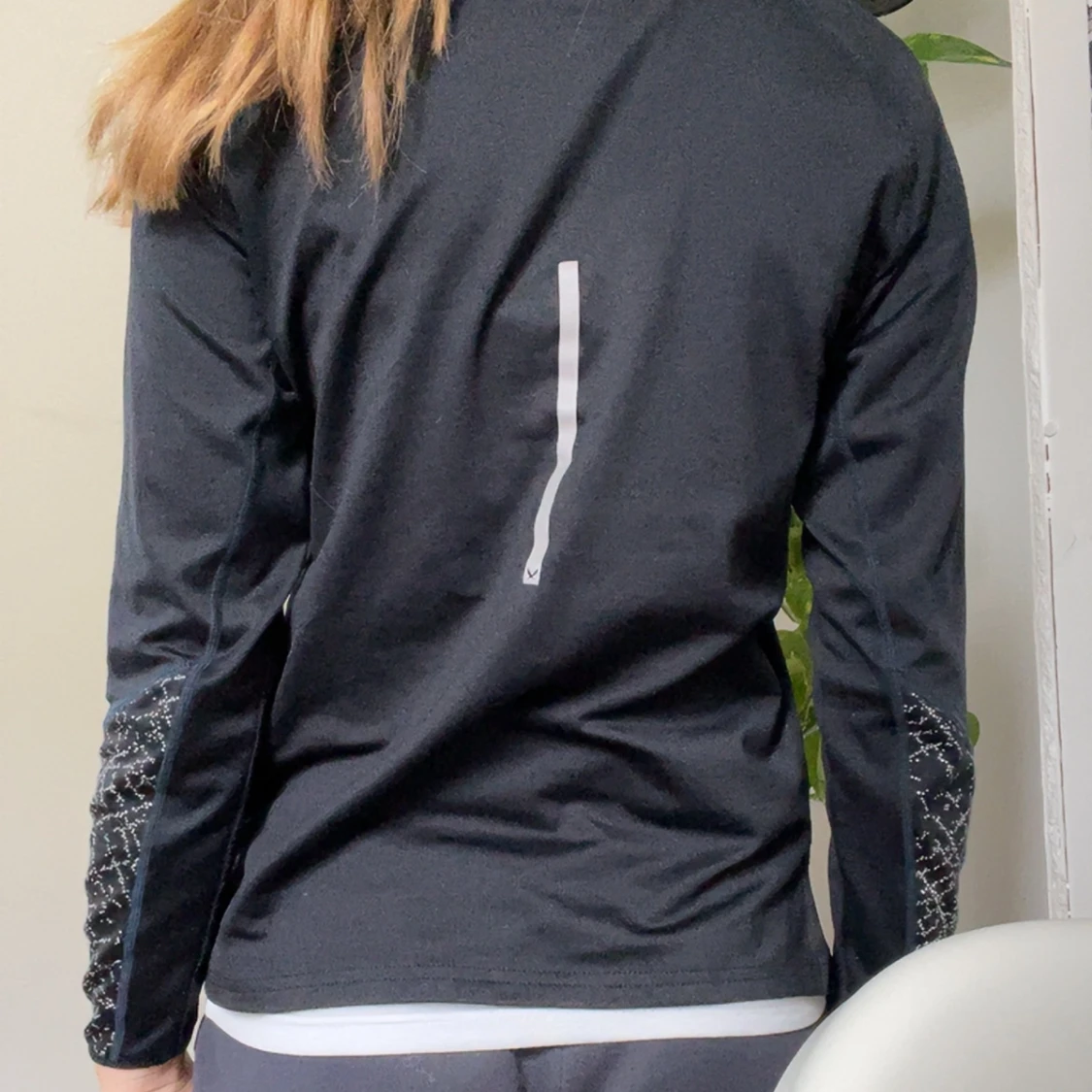Svart träningströja  - 1