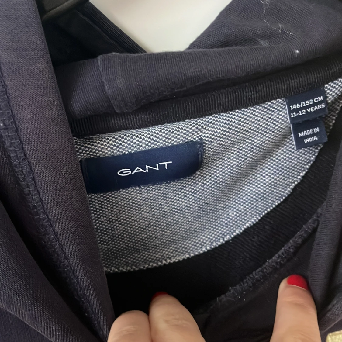 Mörkblå GANT hoodie - 1