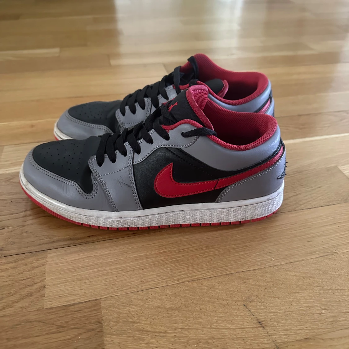 Nike Air Jordans Low