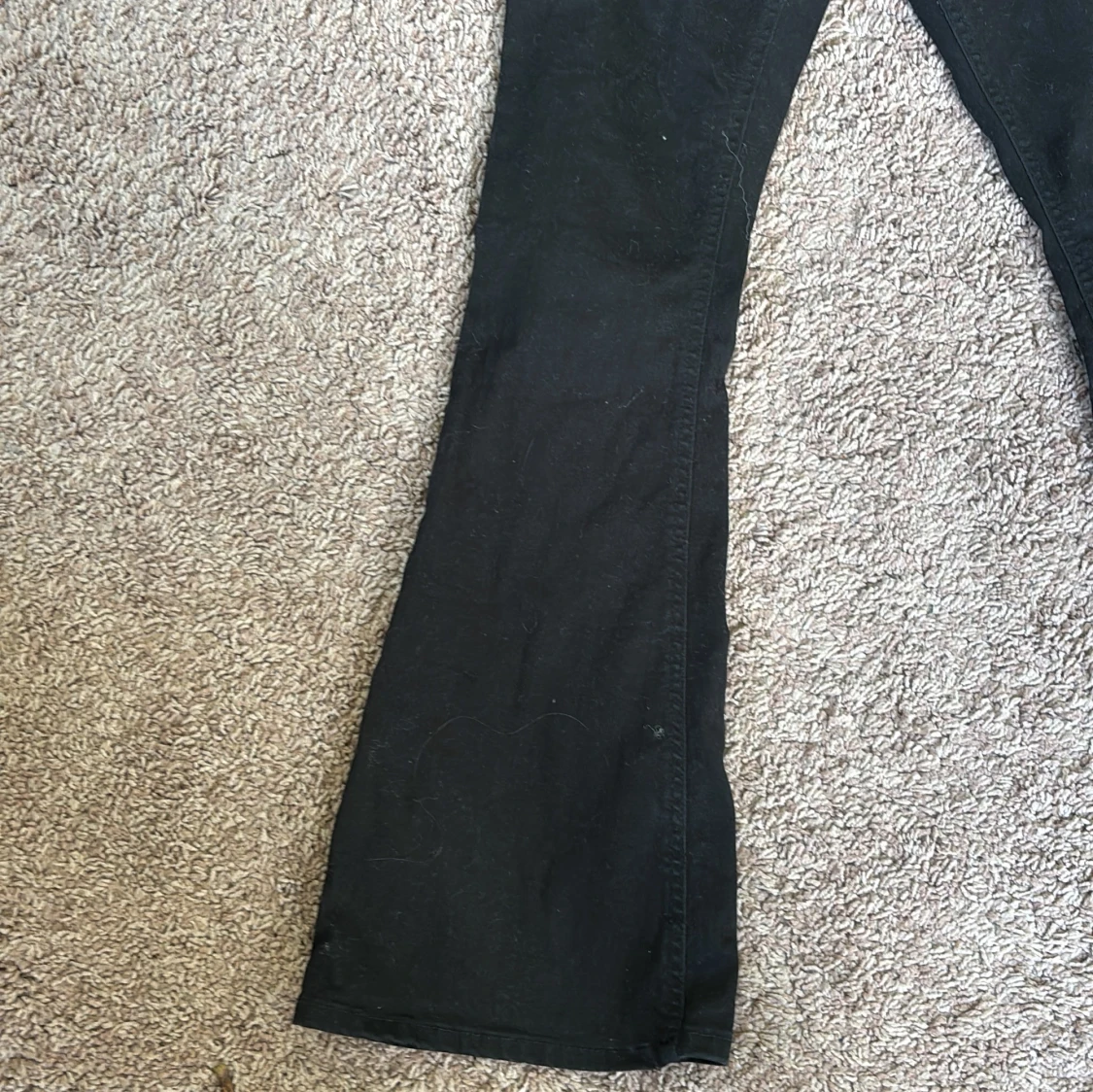 Svarta bootcut jeans - 1