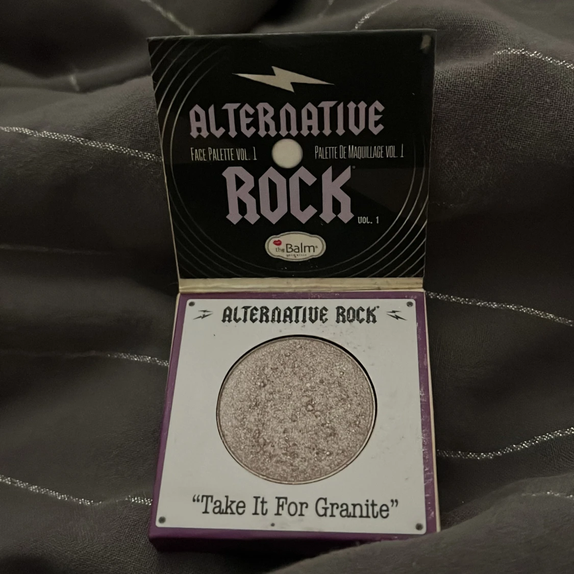 Alternative Rock ögonskugga 'Take It For Granite' - 1