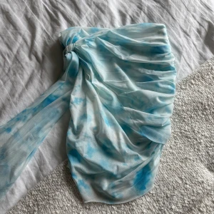 Blå tyll kjol - Blå tyll kjol från Shein, oanvänd. I storle 36 s.