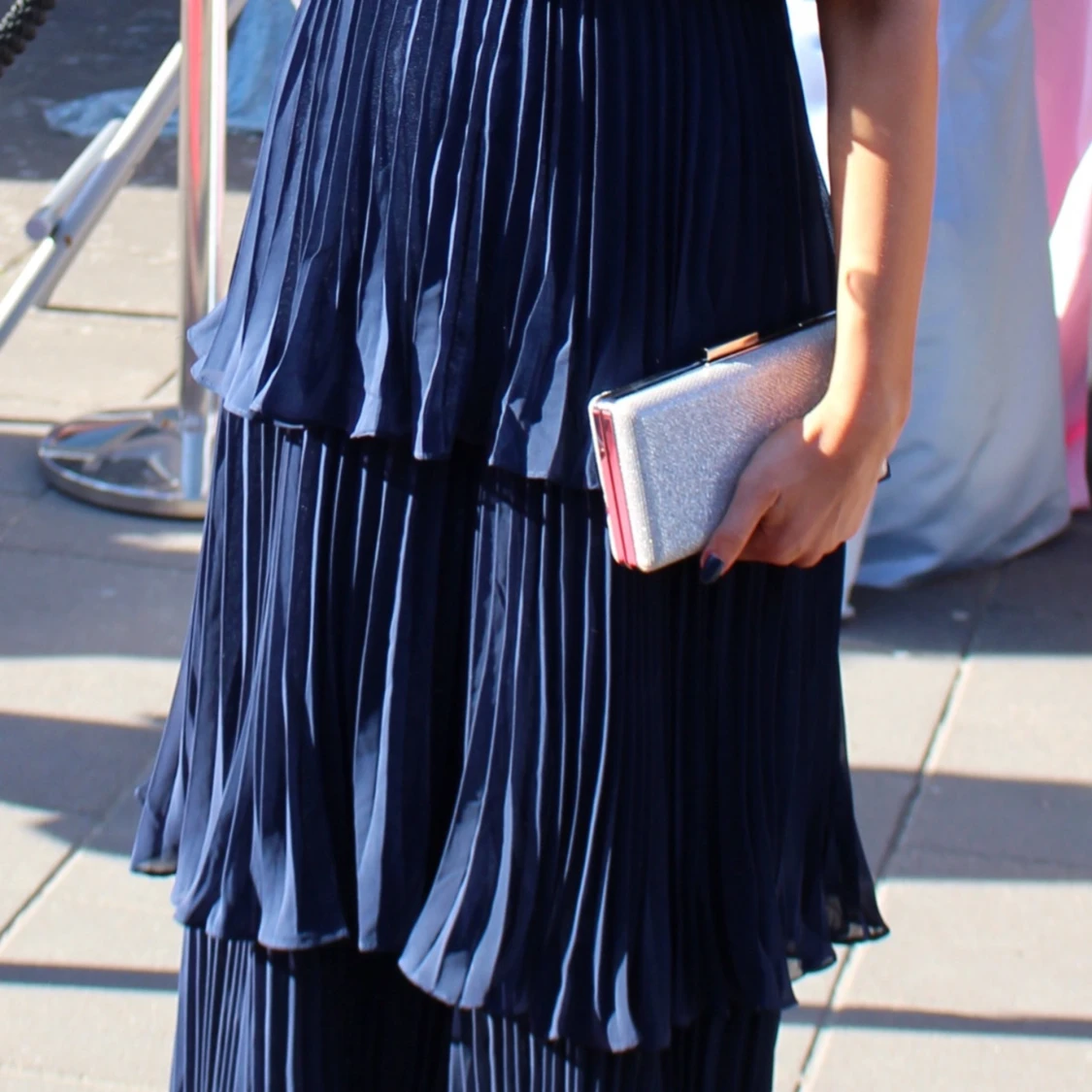 Mörkblå plisserad långklänning - 2