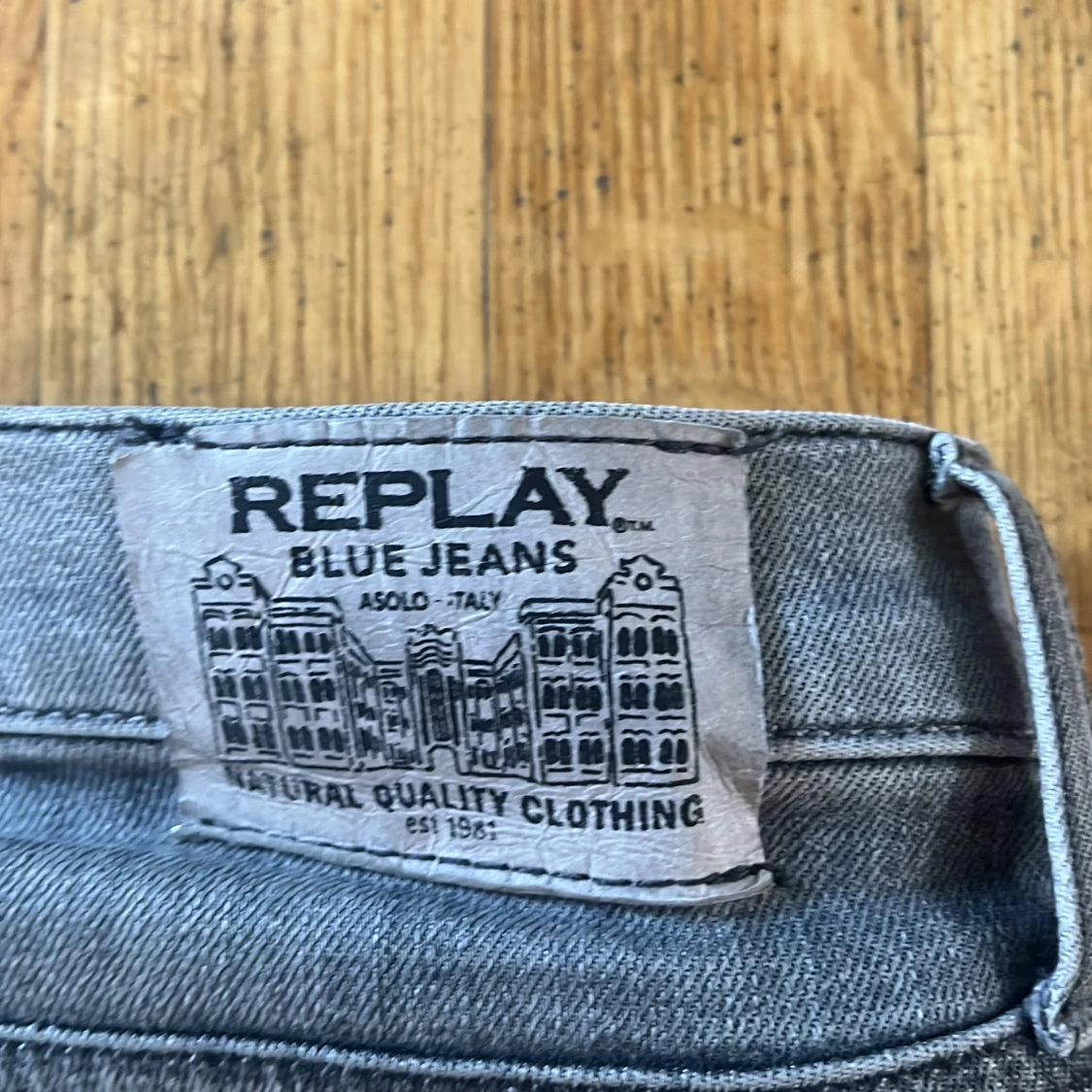 Grå jeansbyxor från Replay - 4